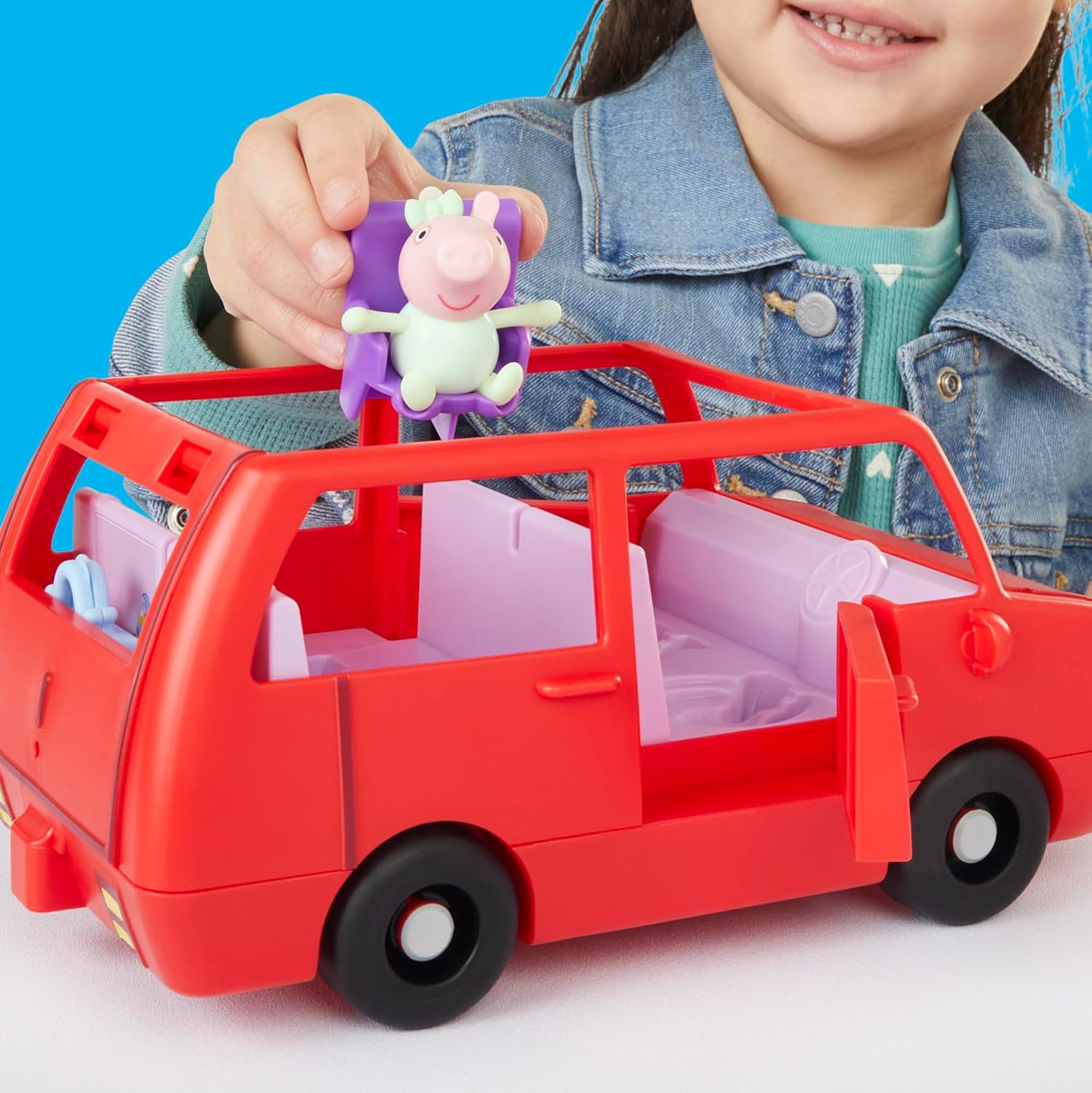 PEPPA PIG Peppa's Big Family Car with 2 Figures (Fits 5), Toy Car Playset for Girls and Boys 3 and Up