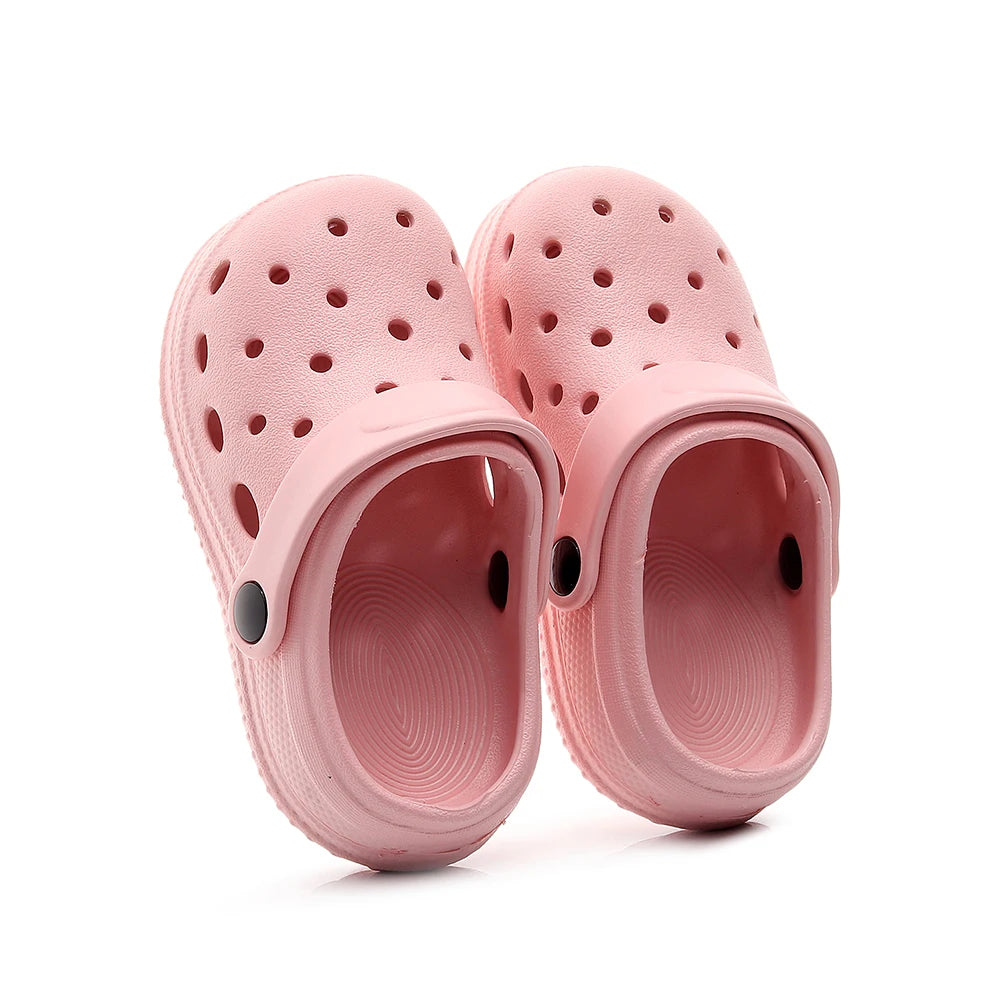 New Children's Slippers Waterproof Summer Outdoor Anti-Slip Beach Shoes for Boy Girl Fashion Garden Hole Shoes