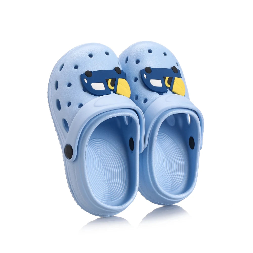 New Children's Slippers Waterproof Summer Outdoor Anti-Slip Beach Shoes for Boy Girl Fashion Garden Hole Shoes