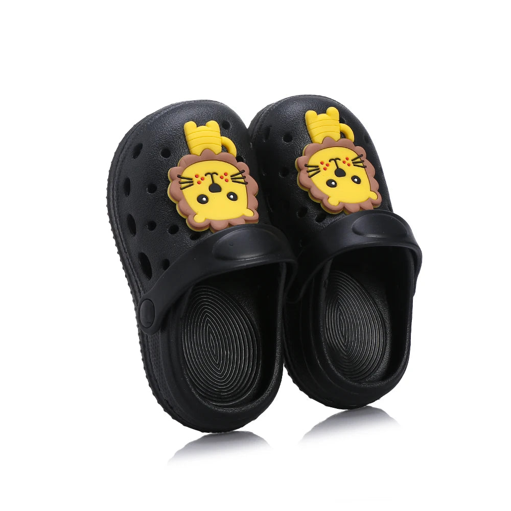 New Children's Slippers Waterproof Summer Outdoor Anti-Slip Beach Shoes for Boy Girl Fashion Garden Hole Shoes