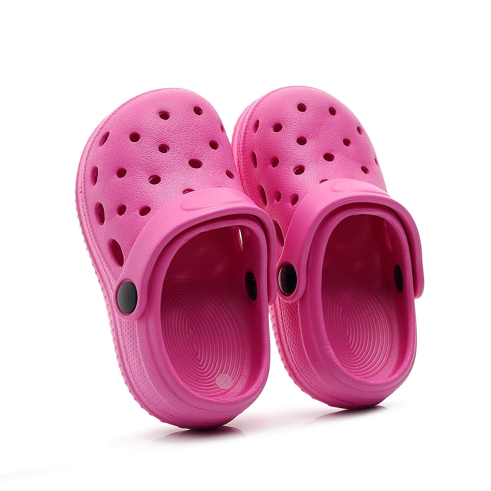 New Children's Slippers Waterproof Summer Outdoor Anti-Slip Beach Shoes for Boy Girl Fashion Garden Hole Shoes