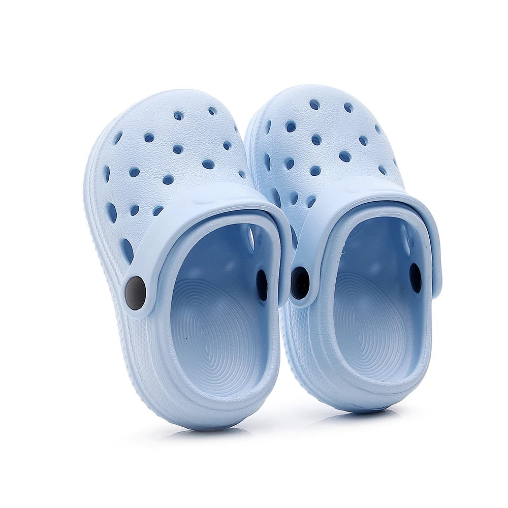 New Children's Slippers Waterproof Summer Outdoor Anti-Slip Beach Shoes for Boy Girl Fashion Garden Hole Shoes